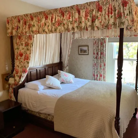 Waterford Lodge Hotel-3